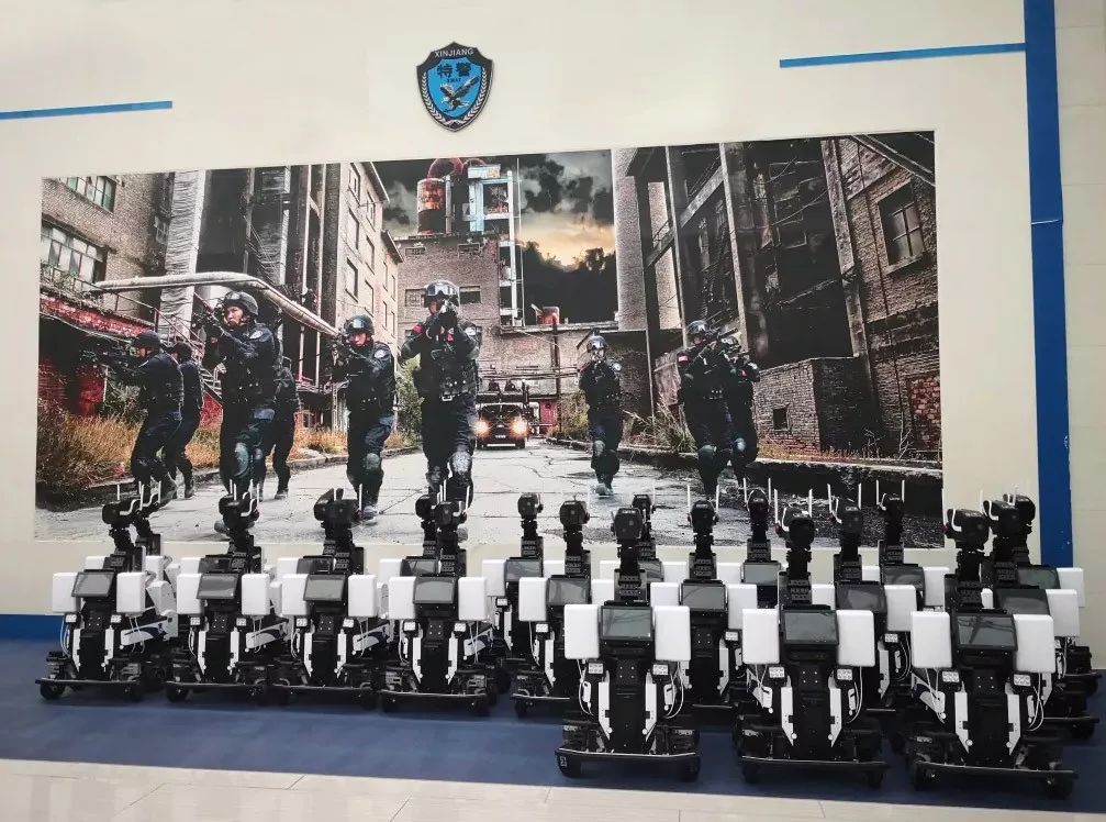 实力跨界,瞧瞧他们的机器人家族